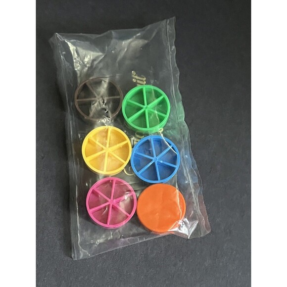 TRIVIAL PURSUIT‎ 6 General Knowledge Trivia Strategy Board Game Partially Sealed - Picture 4 of 13